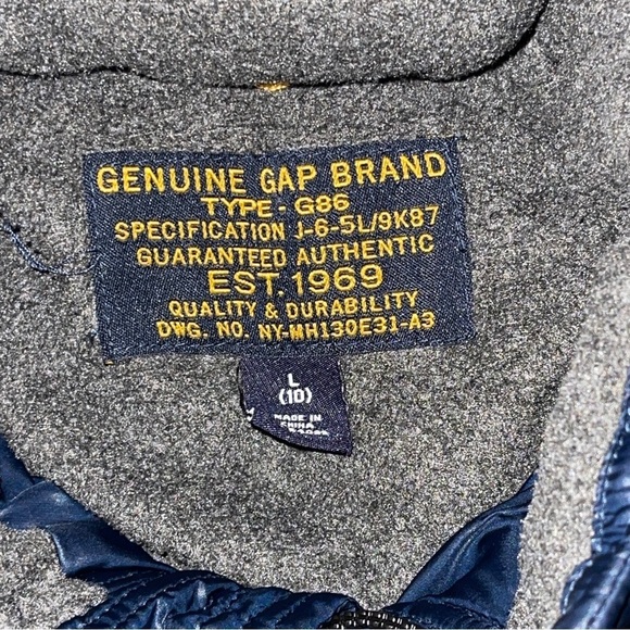 GAP Navy Warmest Down Puffer Jacket | Size 10 | EUC - Picture 6 of 6